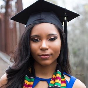 Meet your Posher, Daisha